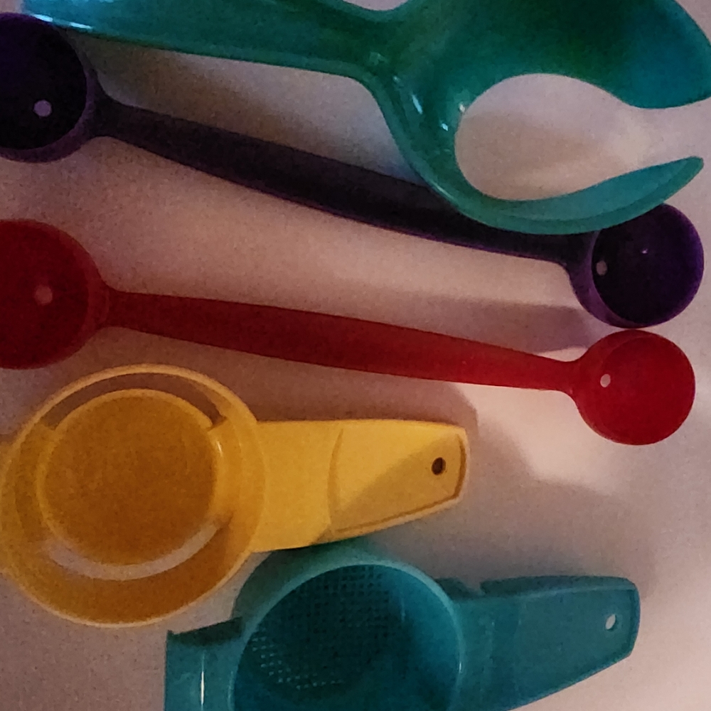 COPY - Tupperware Utensils - Picture 2 of 2
